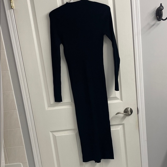 Wilfred Classic Black Knit Long Sleeve Dress Mock Neck High Thigh Slit Sz M - Picture 9 of 15